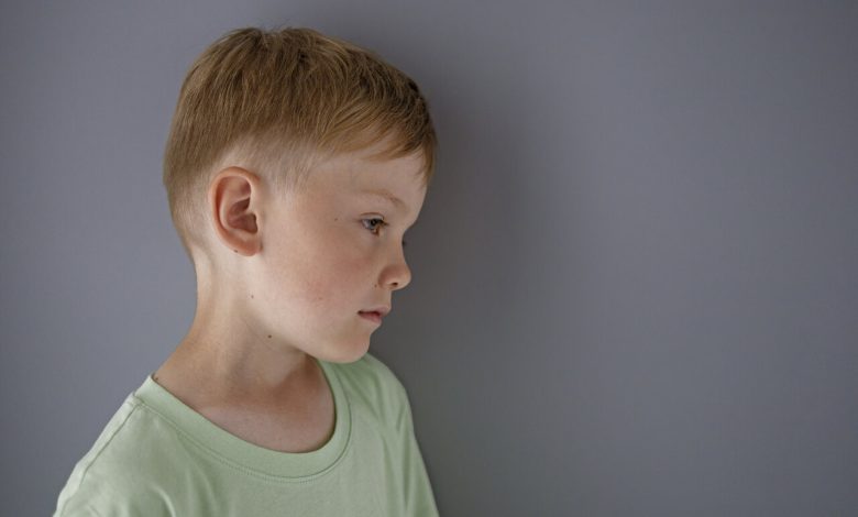 Orelha de abano não é brincadeira é dor disfarçada de apelido